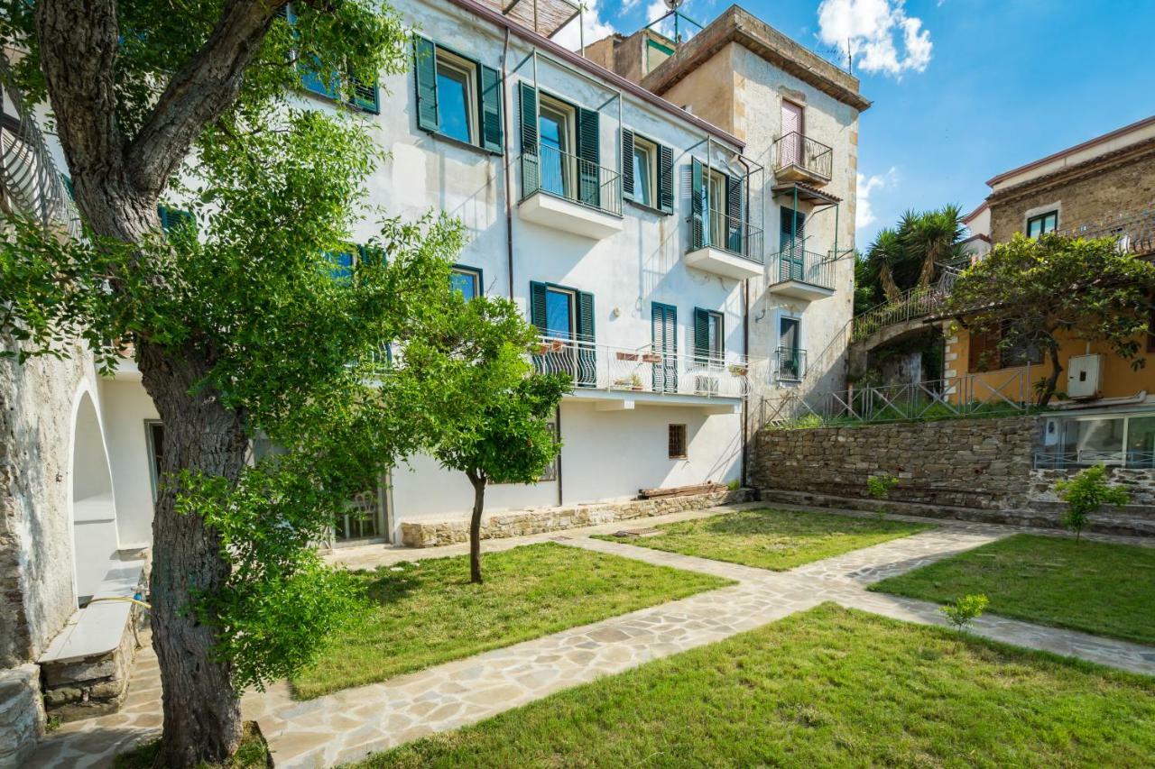 Borgo Dei Saraceni - Domus Indomita Bed and Breakfast Agropoli Εξωτερικό φωτογραφία